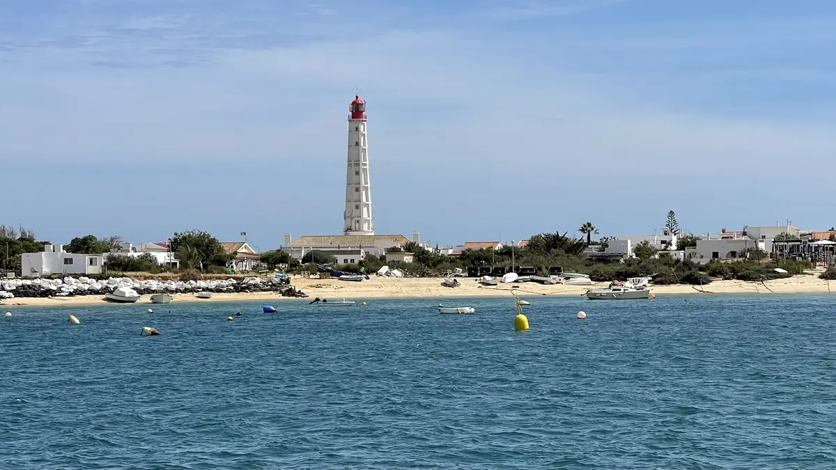 O farol de Santa Maria visto do mar